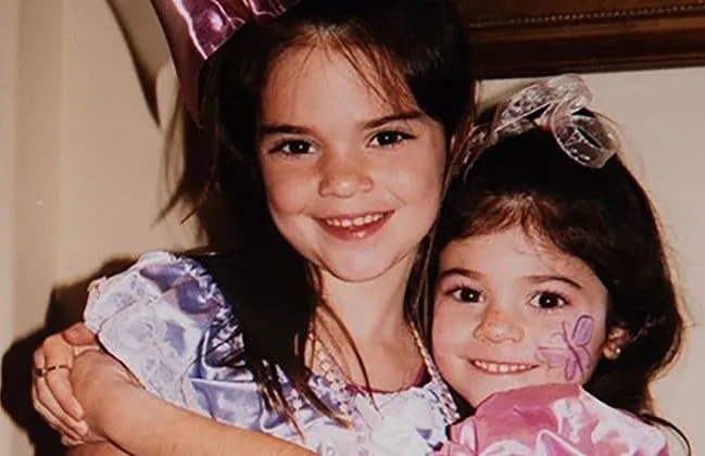 Kylie (right) with older sister Kendall.