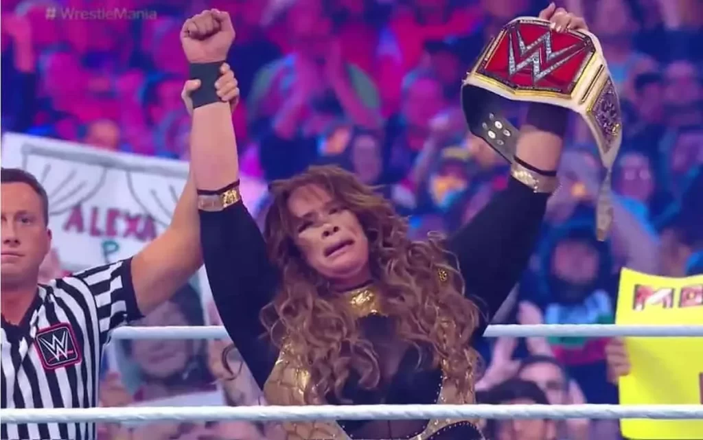 Nia Jax defeated Alexa Bliss to win her first Raw women's title. Credits: Cageside Seats.
