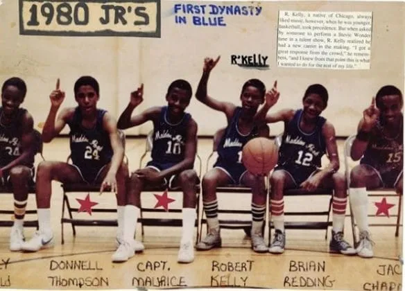 Rare photo of R. Kelly with members of his high school basketball team.