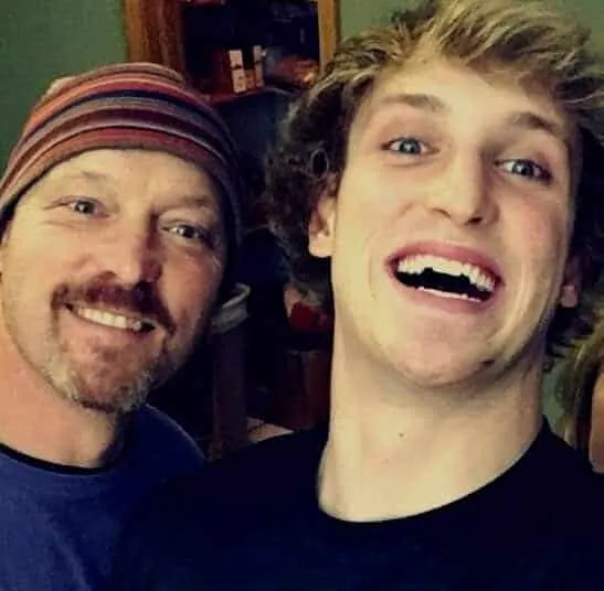 Logan Paul with his father Greg.