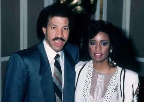 Lionel Richie and Brenda Harvey were married between 1975-1993.
