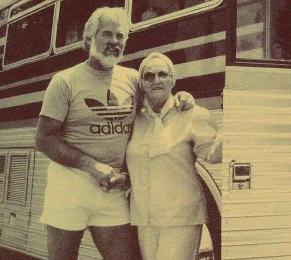 A rare photo of Kenny Rogers having a good time with his mother.