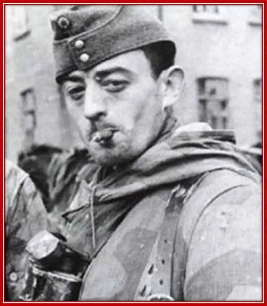 Jean Reno served in the French military.