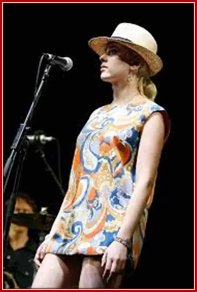 In 2009, she recorded a cover of the song “Last Goodbye.”