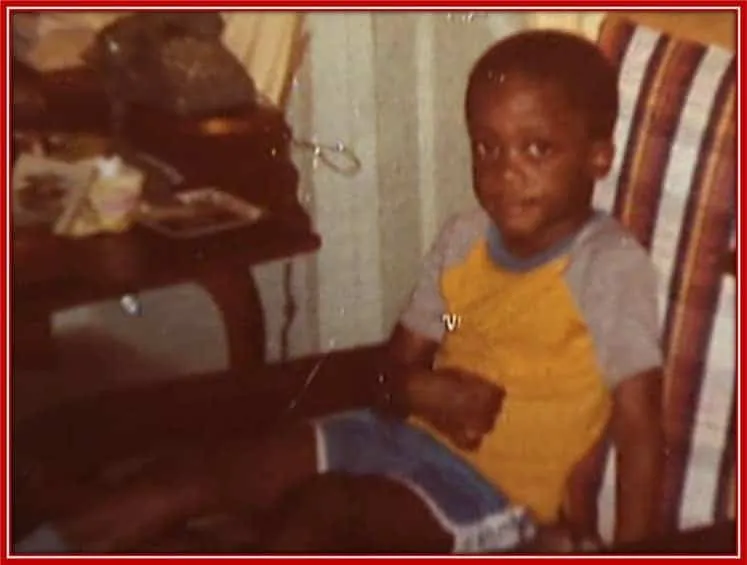An early childhood photo of Bobby Lashley.