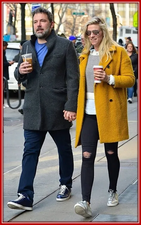 Ben is Strolling with Lindsay.