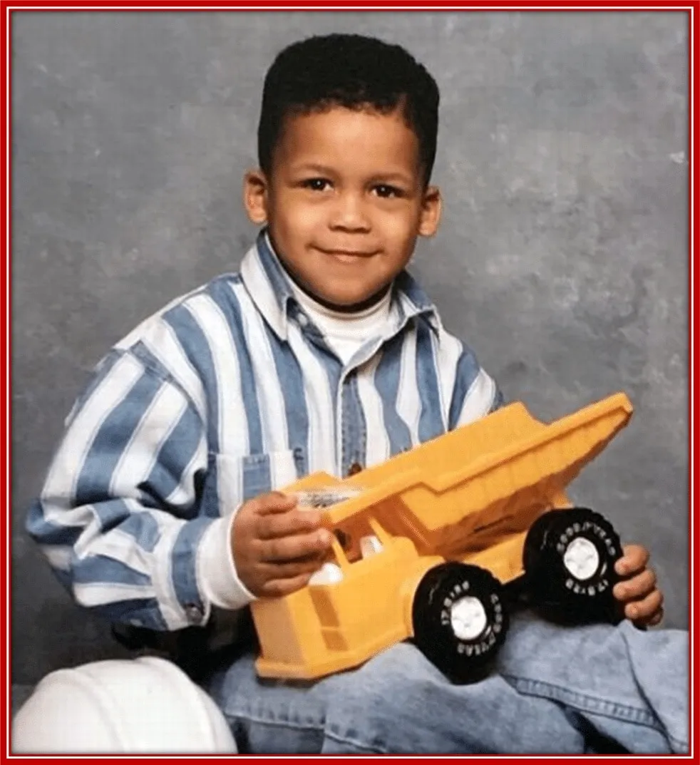 An early photo of the chubby Aaron Donald.