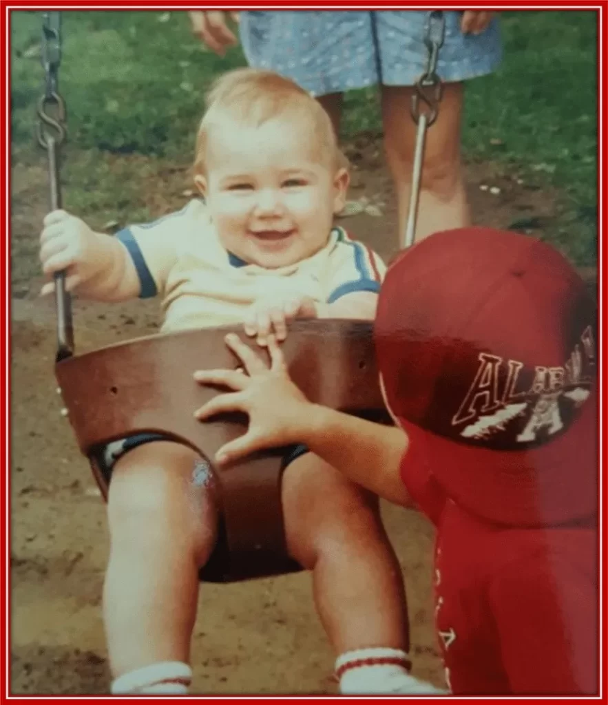 A childhood photo of Travis Kelce.