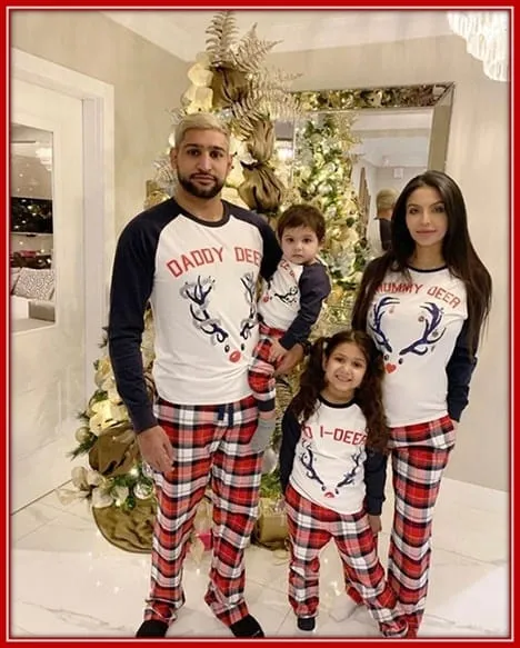 Amir Khan Celebrating Christmas With his Family.