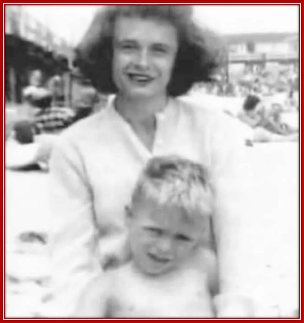 Behold an early photo of Ted Bundy with his Mother (Eleanor Louise Cowell).