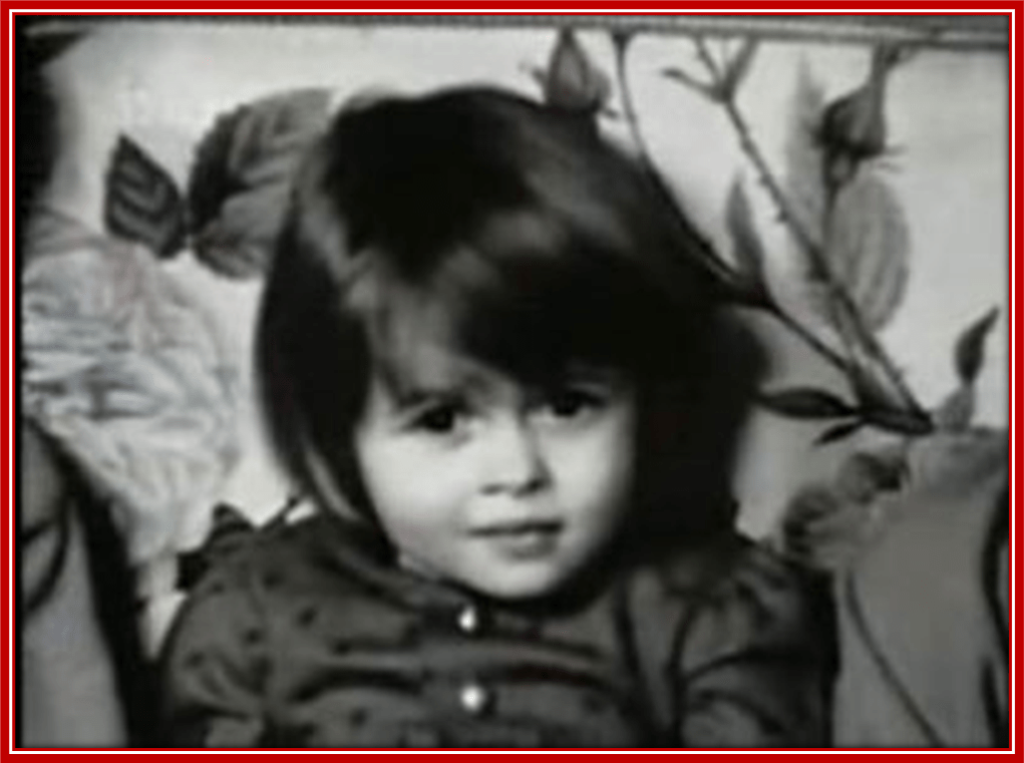 Helena Bonham Carter, as a toddler.