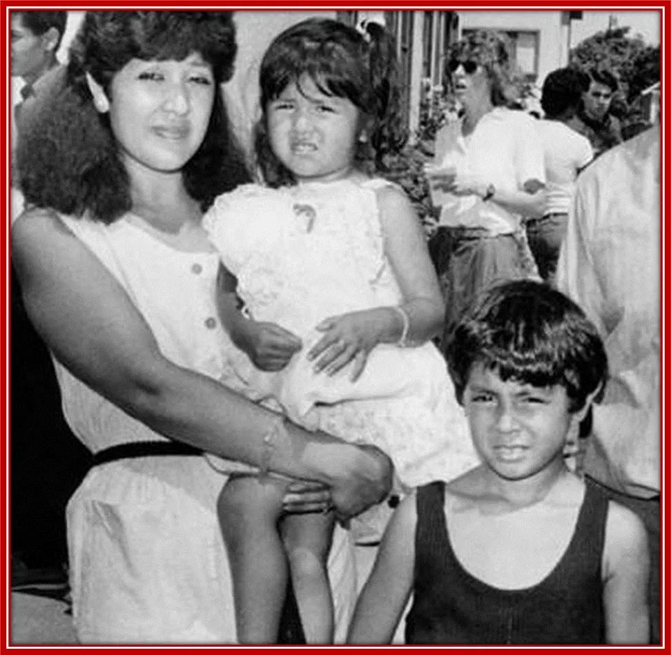 A childhood photo of Richard Ramirez with his mother and sister.