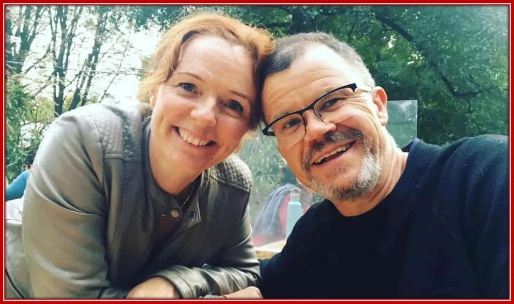 Meet Tom Holland's Parents - his Mother (Nicola Elizabeth Frost) and Father (Dominic Holland). Have you noticed he took after his Mum?