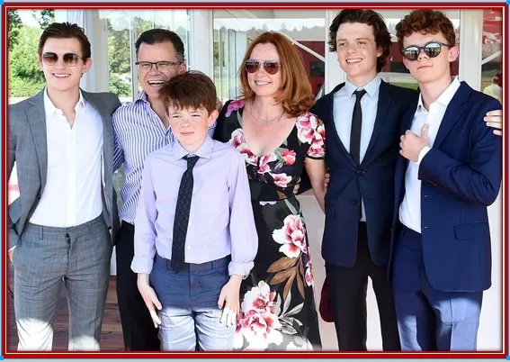 The celebrity actor Tom Holland and his Family